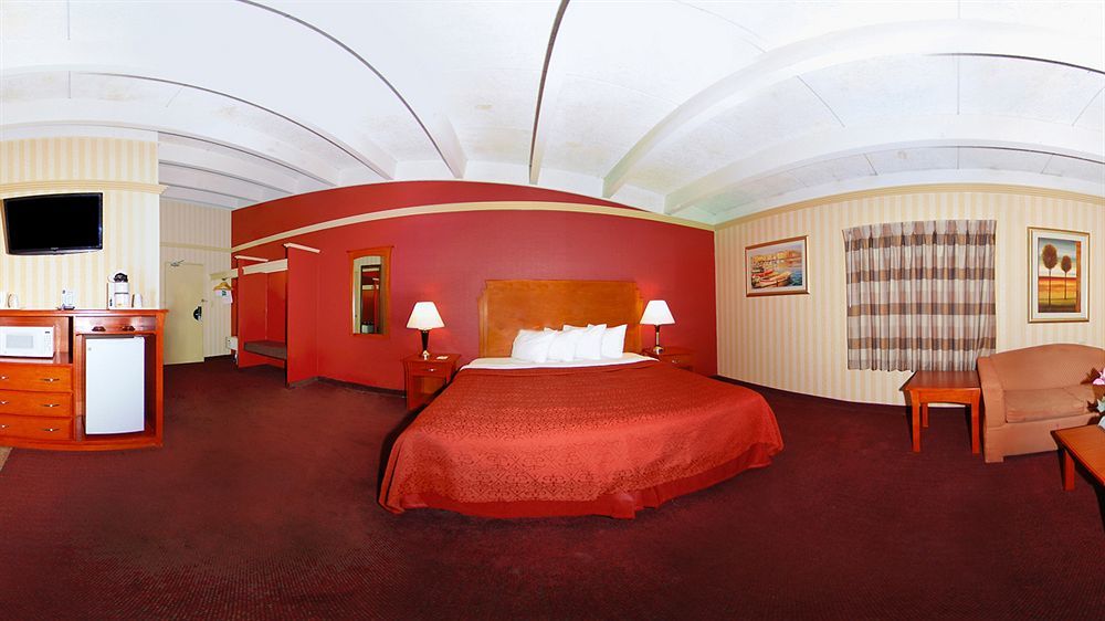 Quality Inn & Suites Kansas City - Independence I-70 East Buitenkant foto