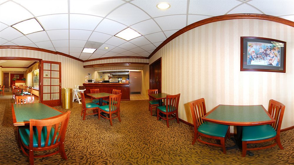 Quality Inn & Suites Kansas City - Independence I-70 East Buitenkant foto