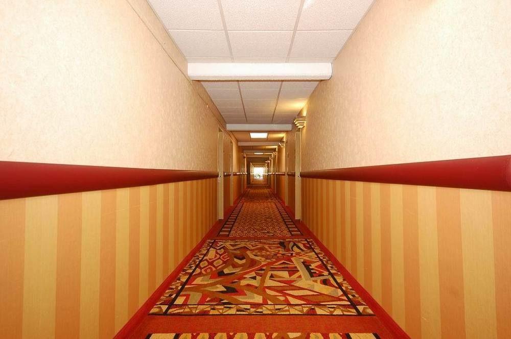Quality Inn & Suites Kansas City - Independence I-70 East Buitenkant foto